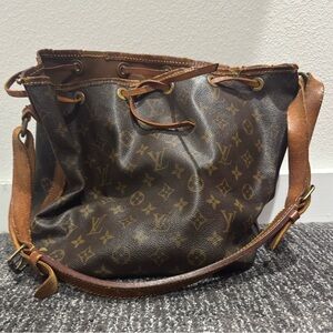 Vintage Petit Noe Louis Vuitton LV Shoulder Bag Brown Monogram